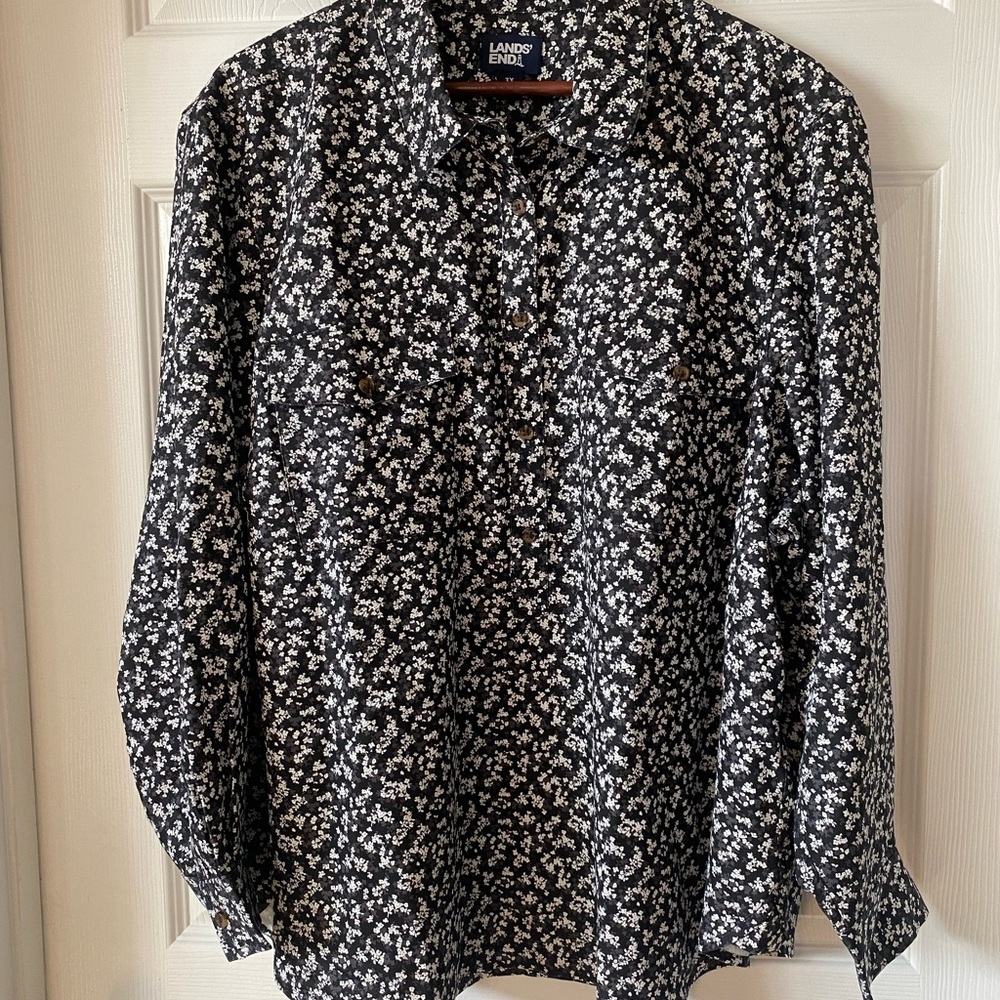 Lands' End Monochrome Floral Button-Up Shirt